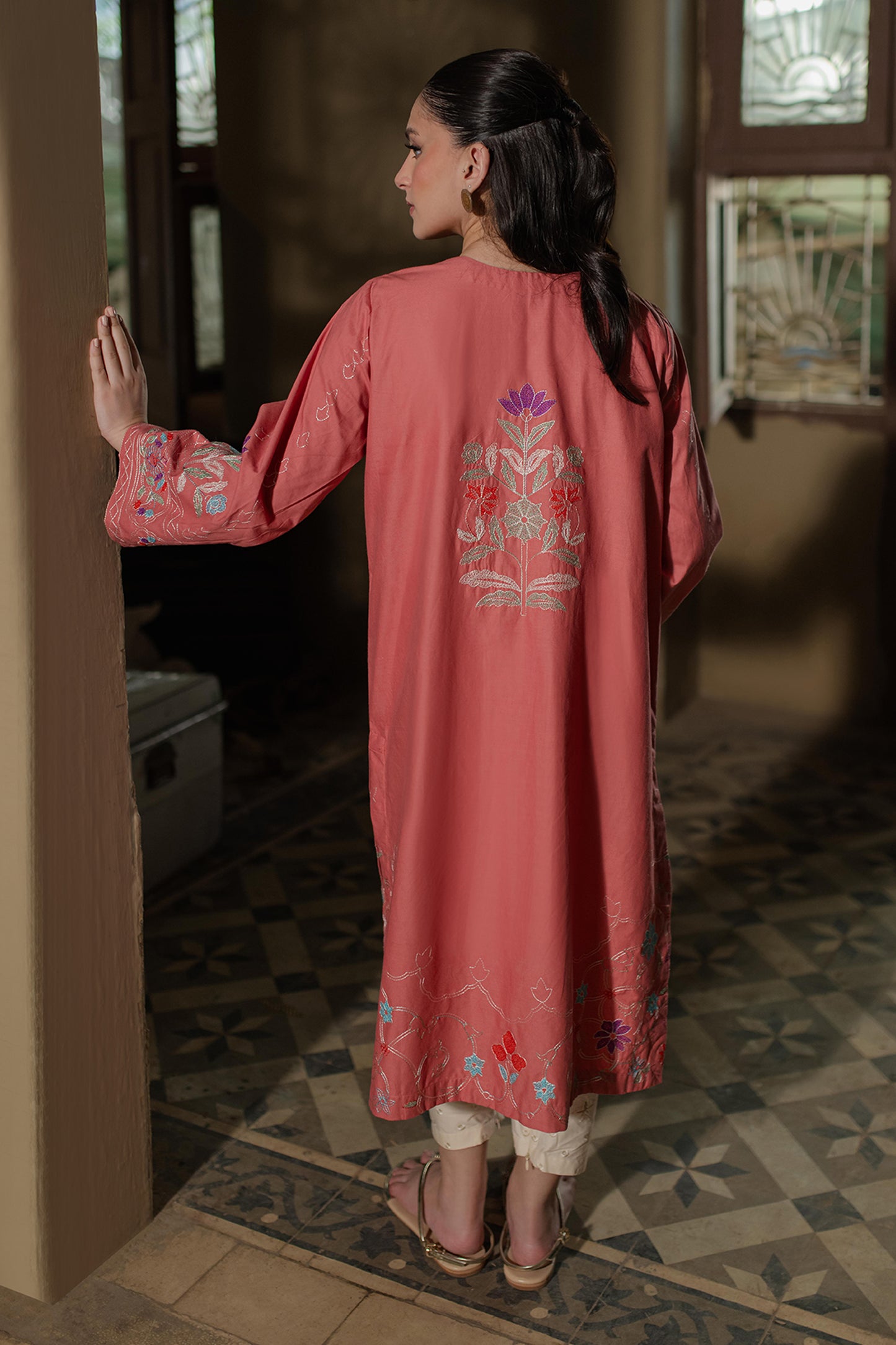 PINK EMBROIDERED KURTA