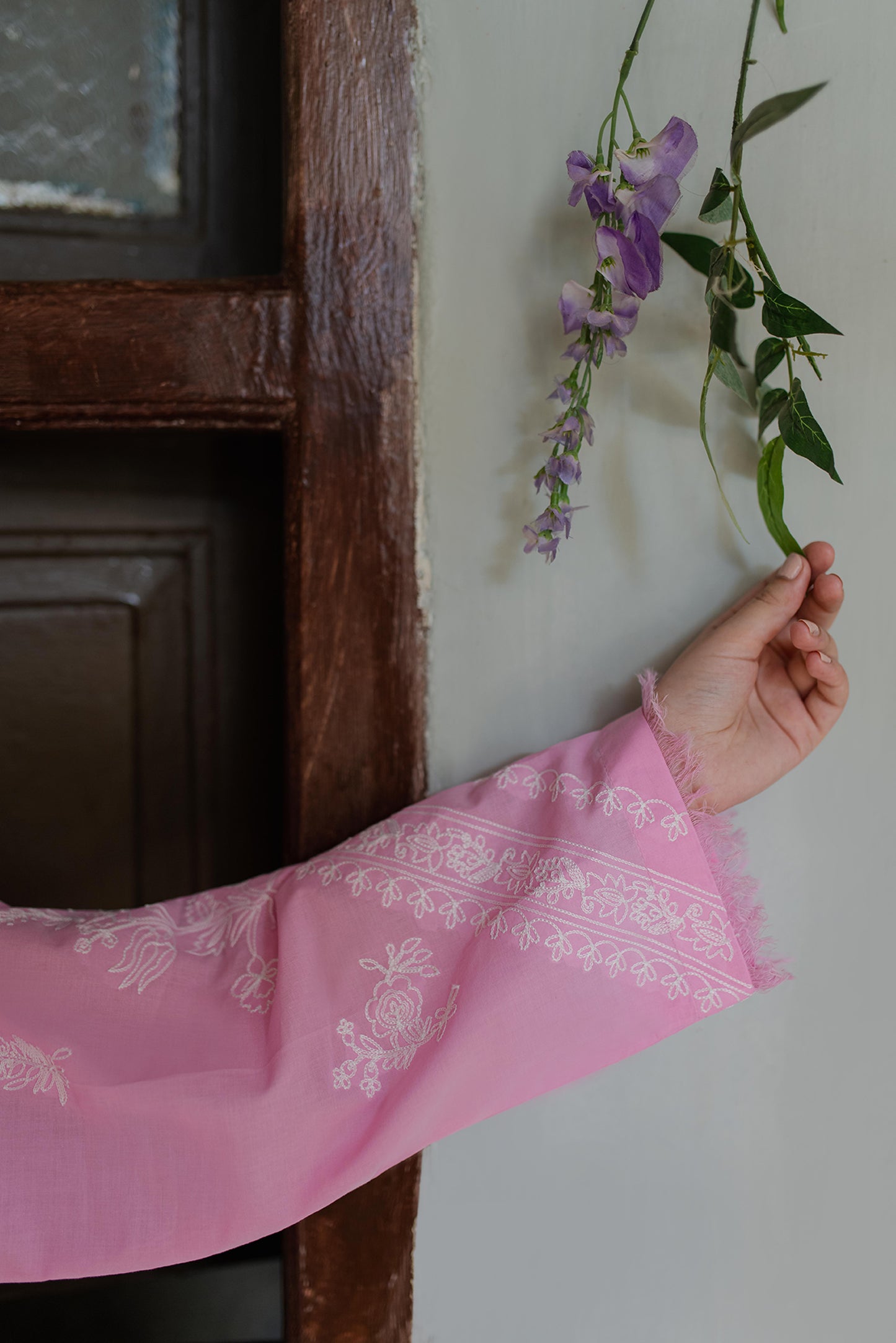 PINK AARI KURTA
