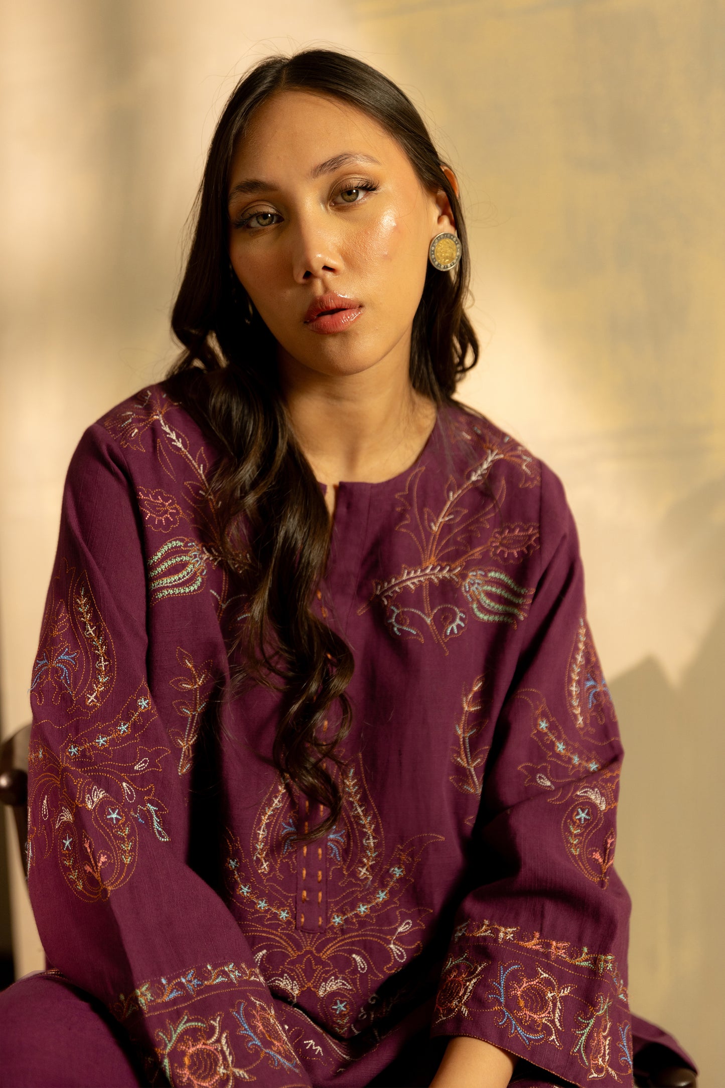 MAGENTA EMBROIDERED SET