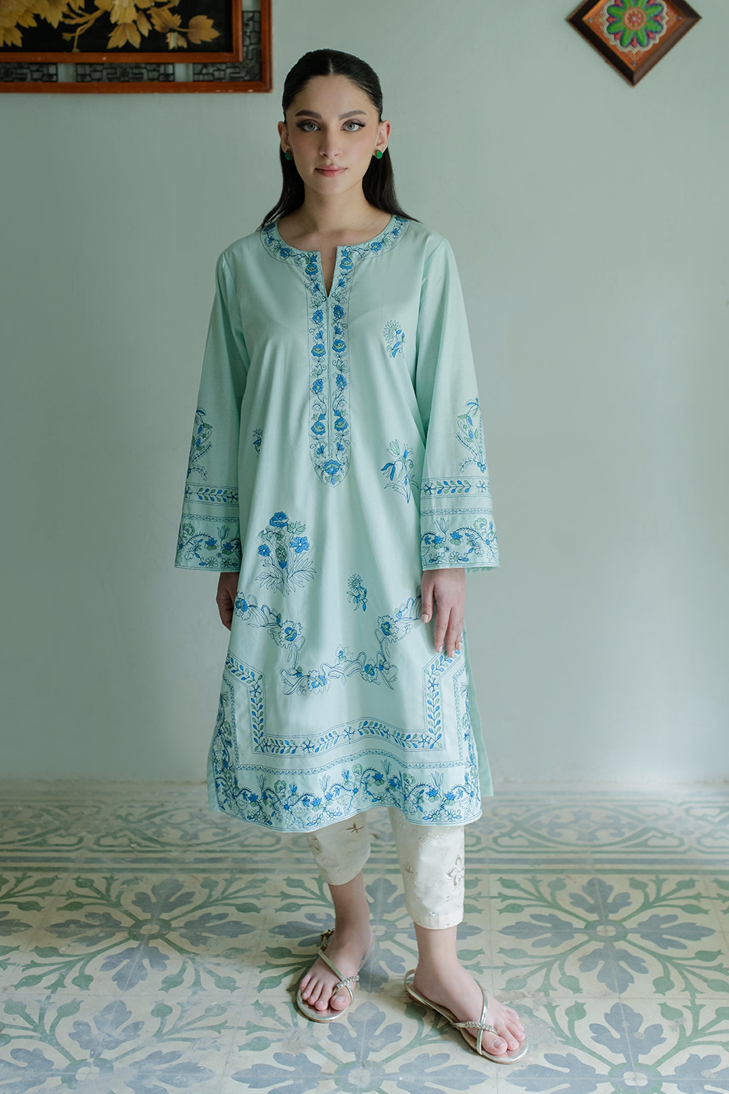 AQUA EMBROIDERED KURTA