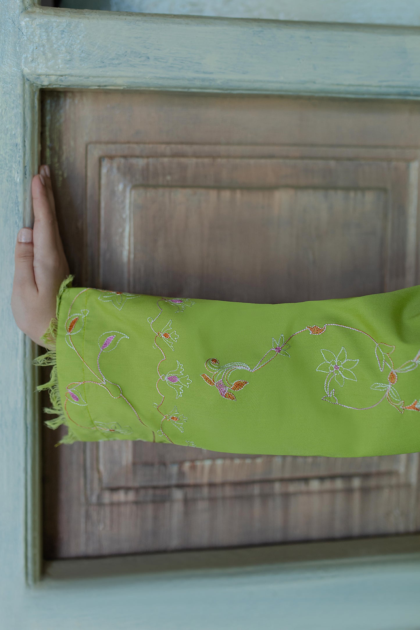 PISTACHIO EMBROIDERED KURTA