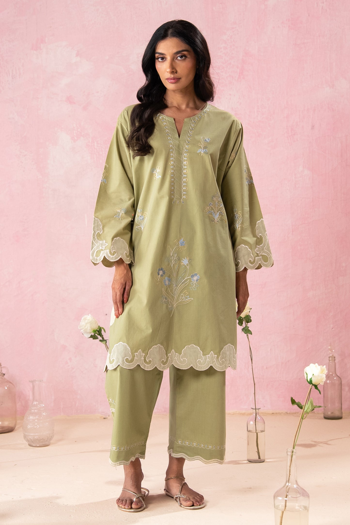 SAGE APPLIQUE SET