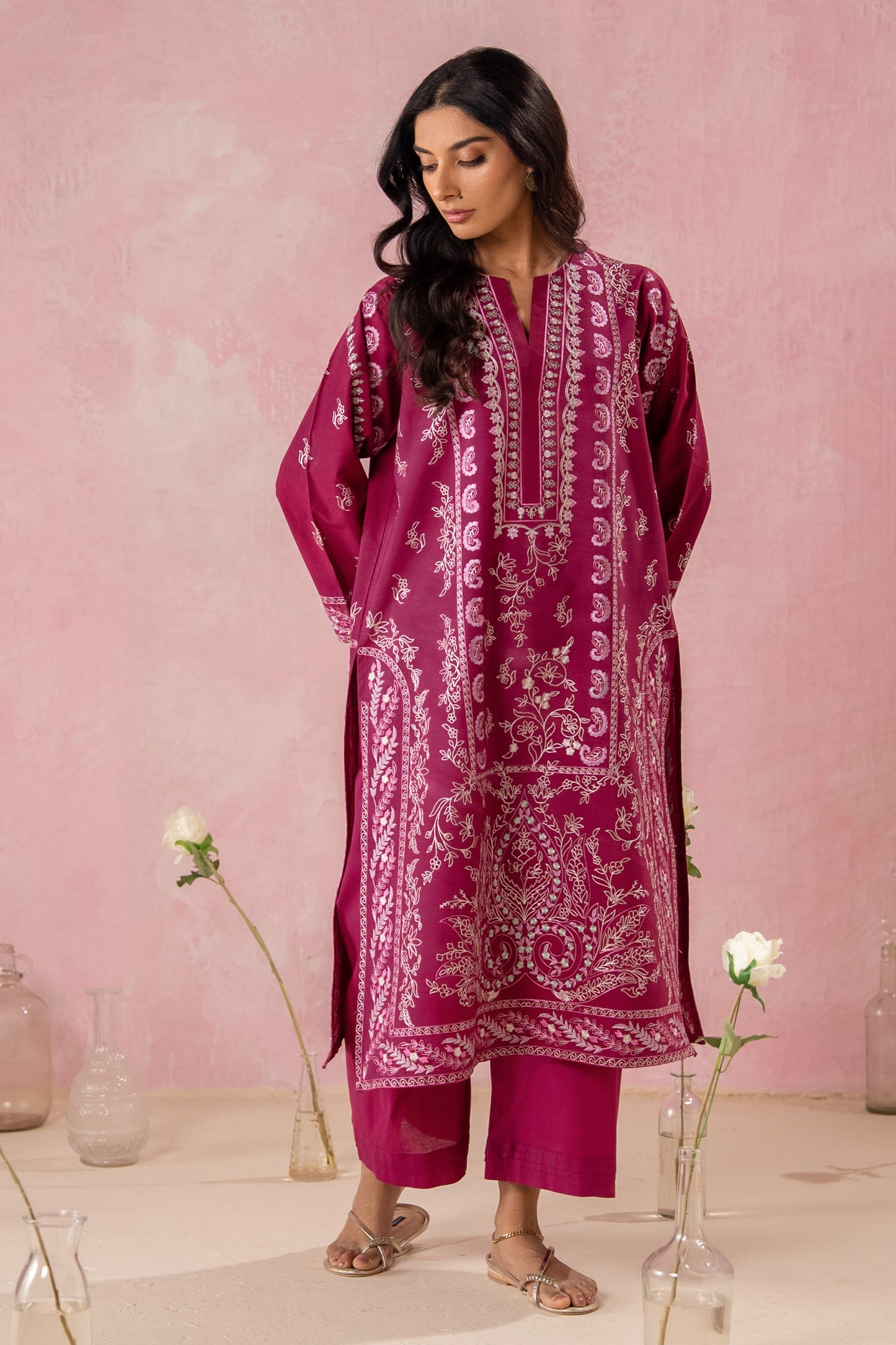 CRANBERRY EMBROIDERED SET
