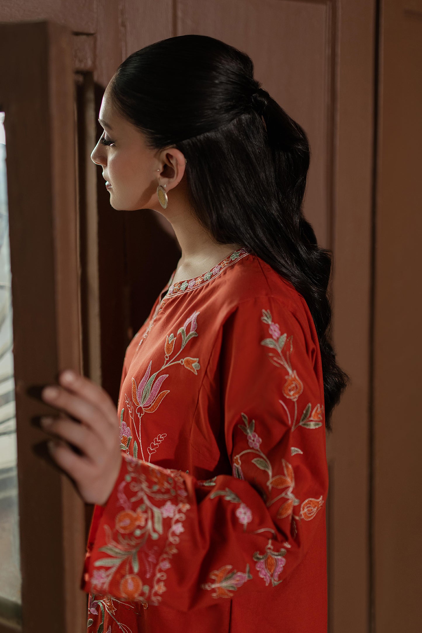 RED EMBROIDERED KURTA