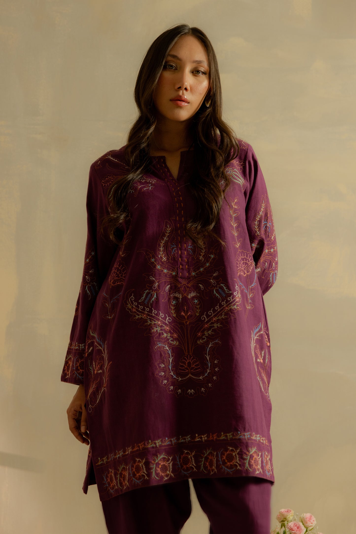 MAGENTA EMBROIDERED SET