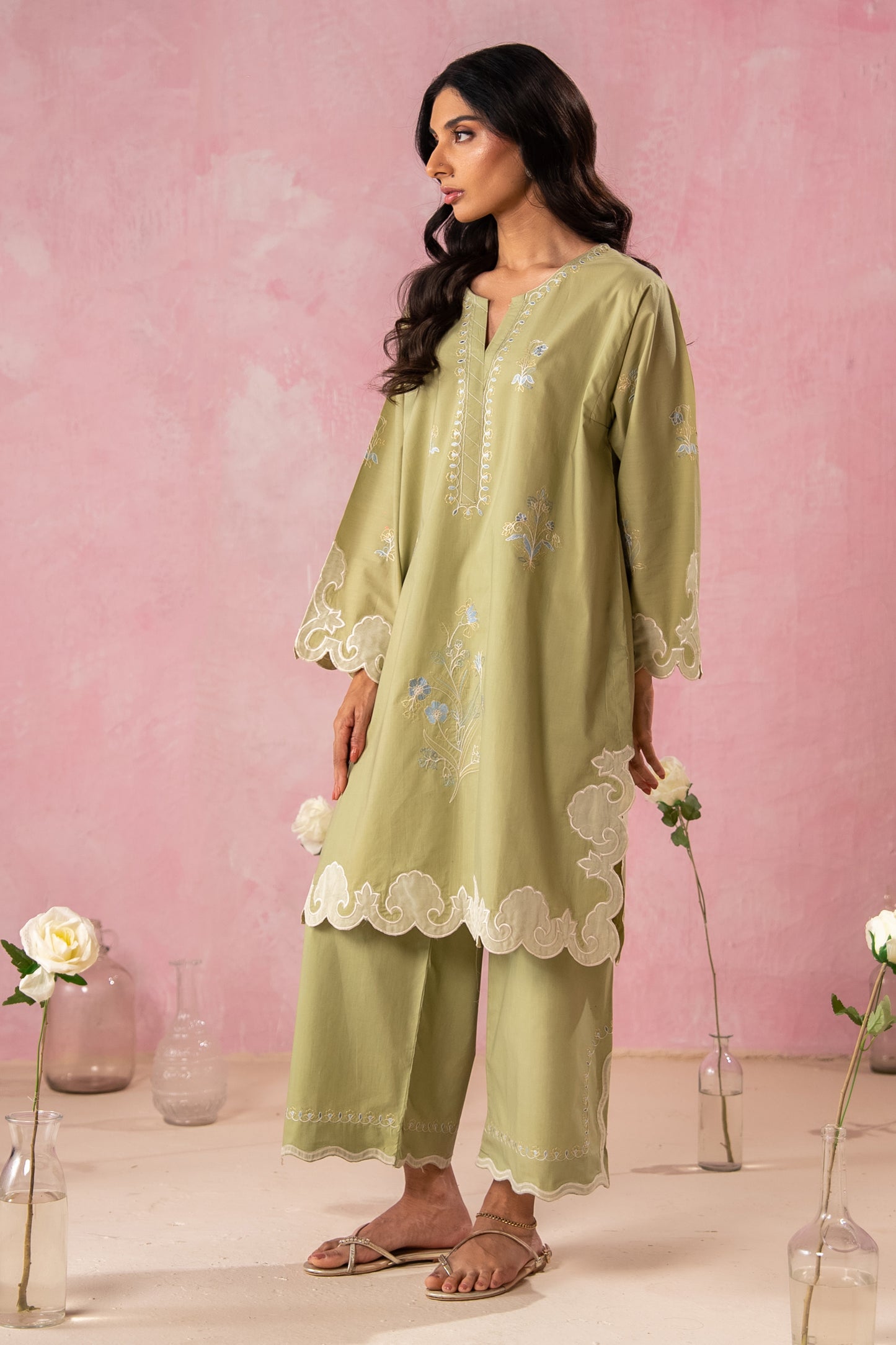 SAGE APPLIQUE SET