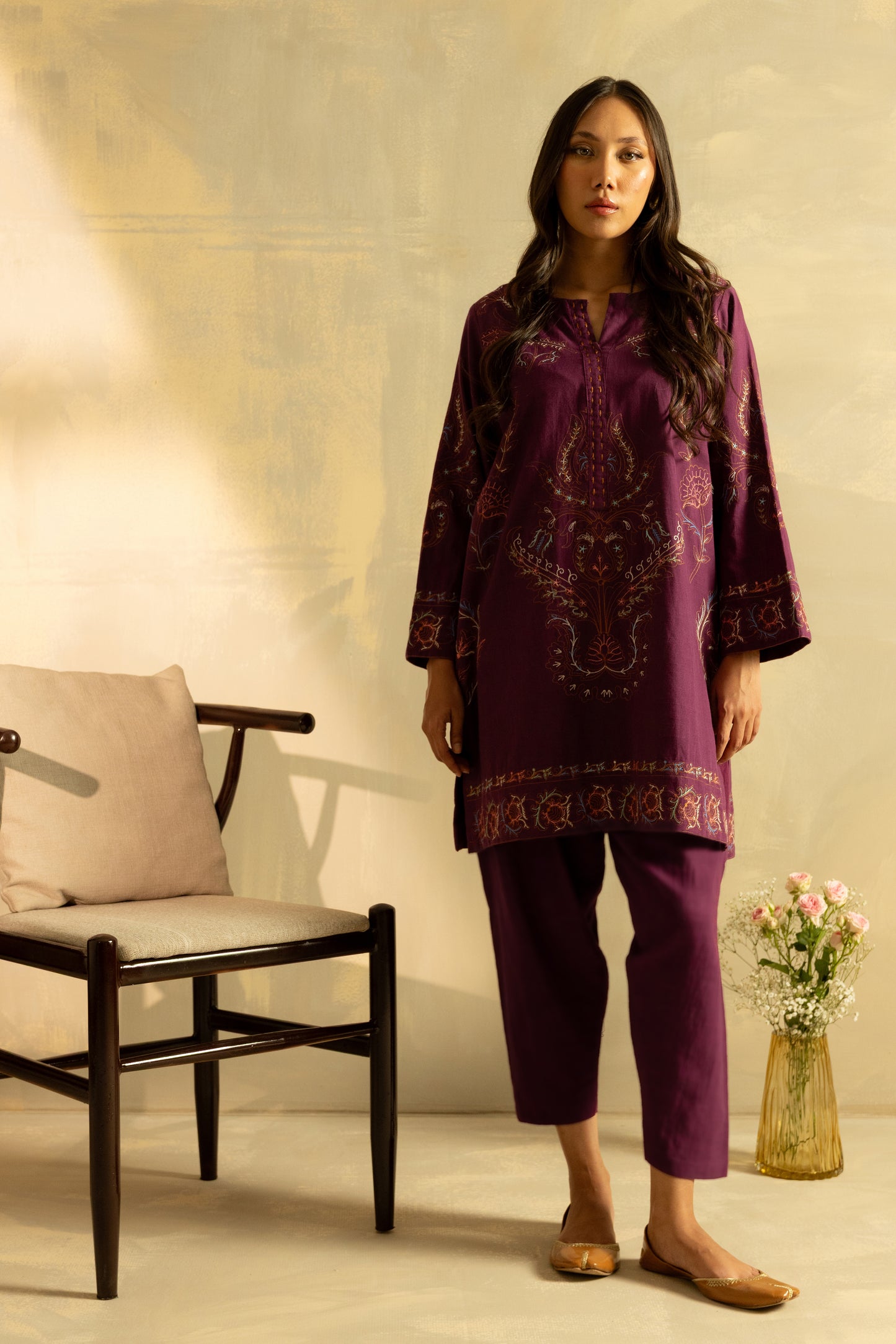 MAGENTA EMBROIDERED SET