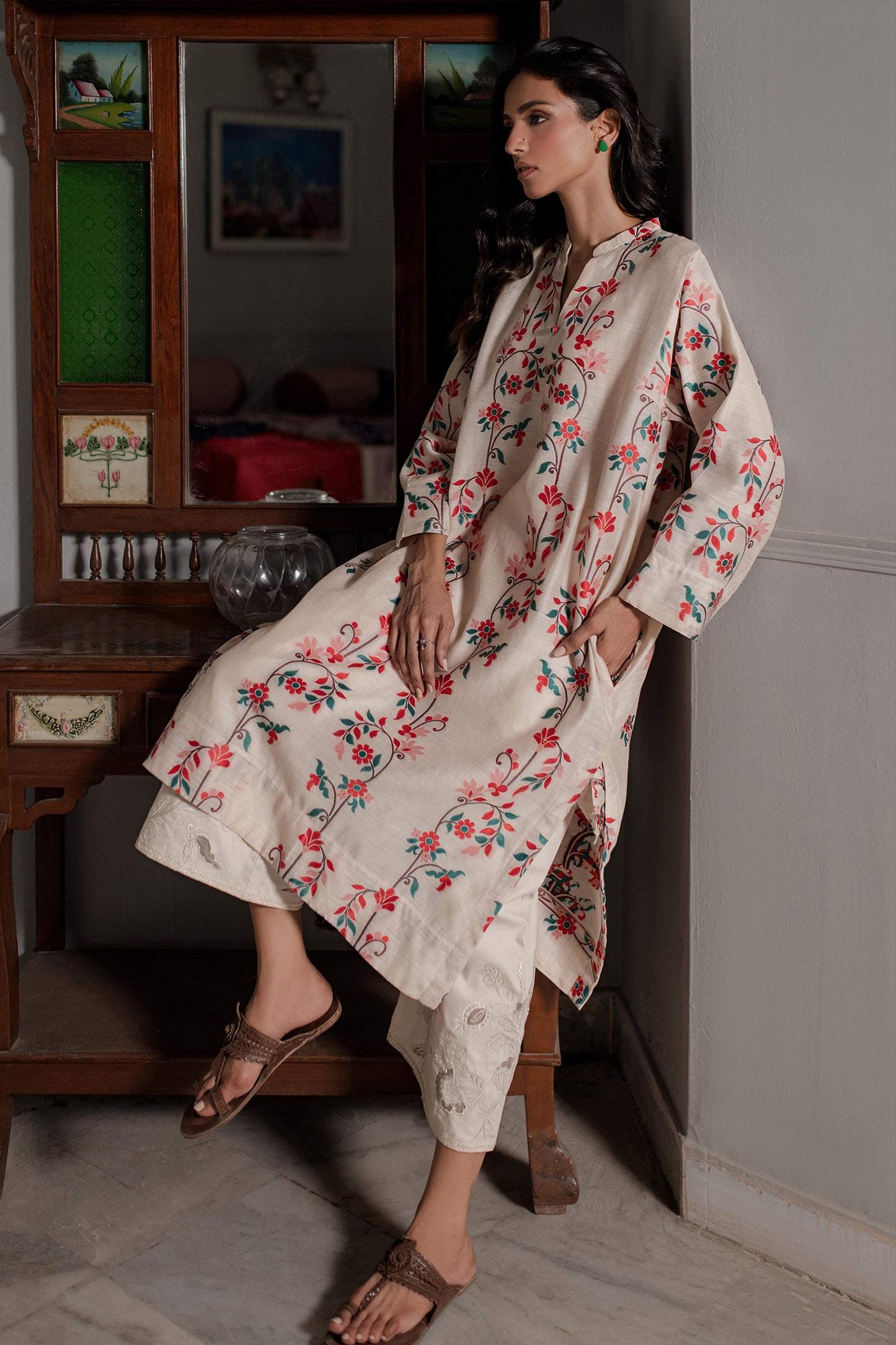 OFF-WHITE WOVEN KURTA