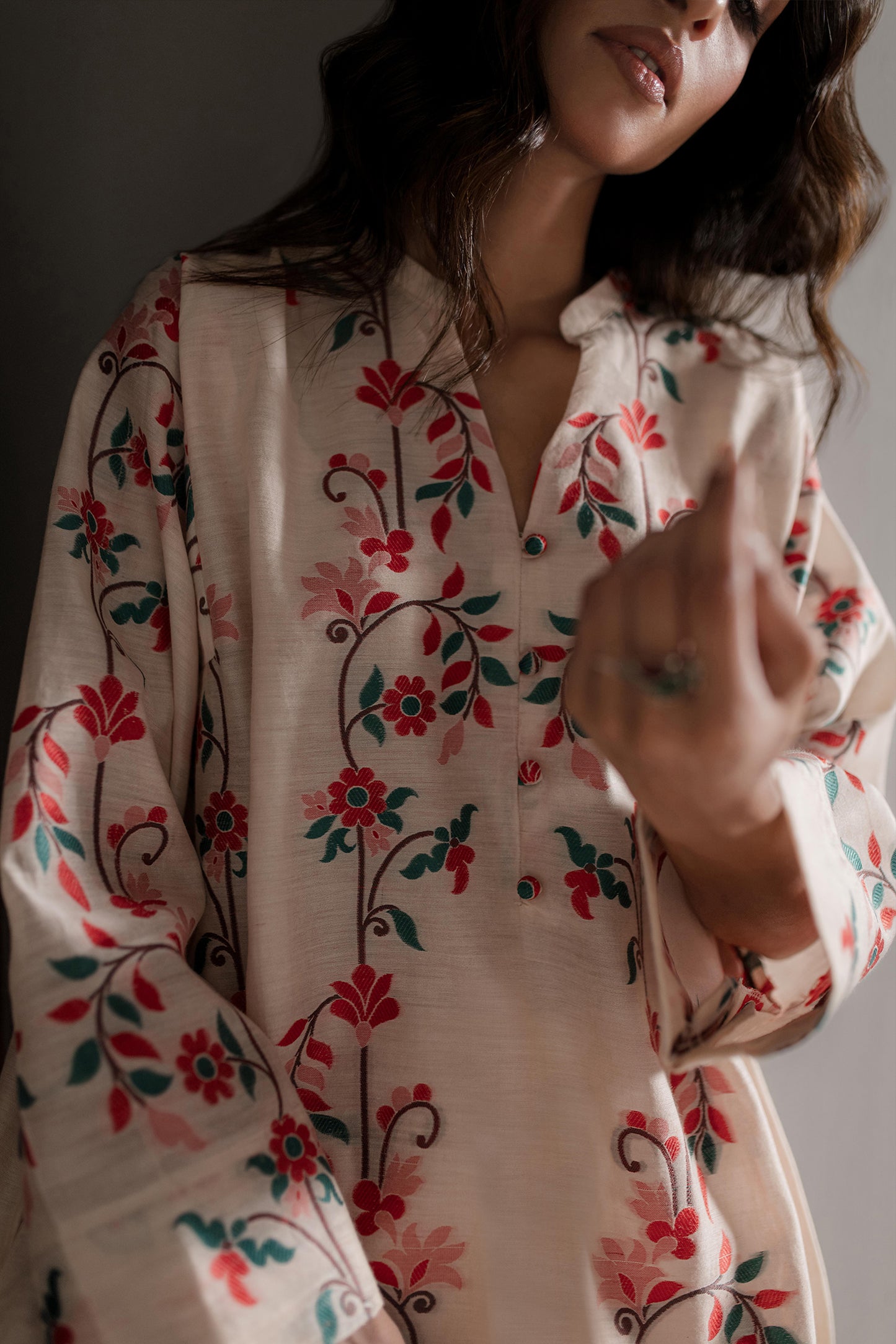 OFF-WHITE WOVEN KURTA